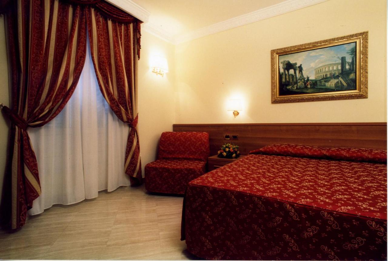 Magic House Hotel - Rome — Zdjęcia 1